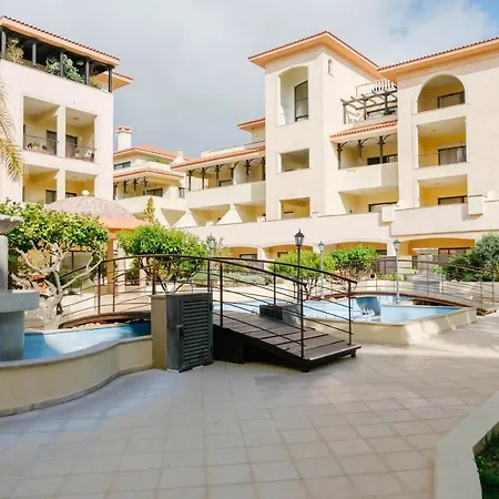 Dom wakacyjny Queens Gardens 2 Bedroom Townhouse In *